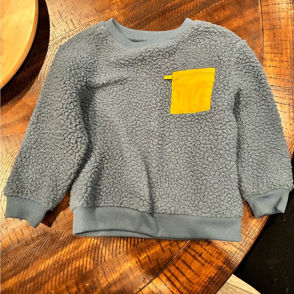 ✨2 kids sweaters-